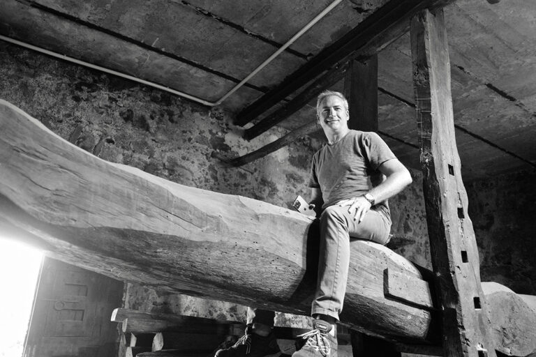 De l’expérience et de la passion des De Bartoli, De Bartoli Etna (DBE) est né: des vins doc avec une forte identité ethnique