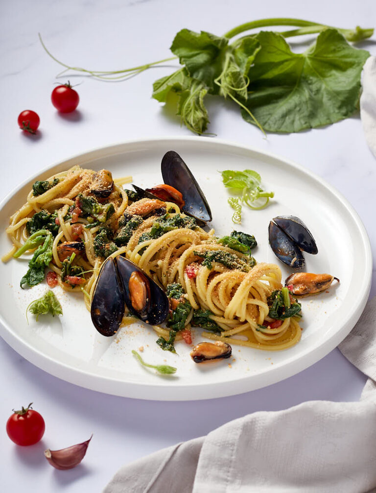 Pasta tenerumi and mussels Pasta tenerumi e cozze