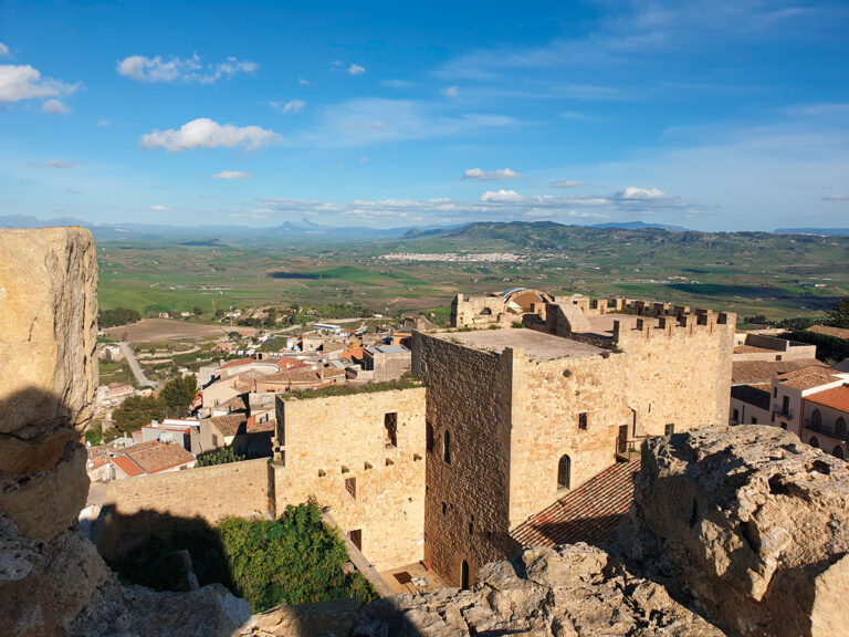 Il castello di Salemi: la sua storia e i suoi panorami